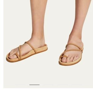 NWT Emme Parsons [$495] Bari Tan Toe Ring Sandals